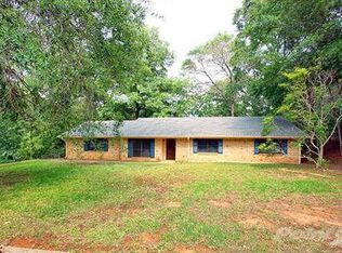1411 Woodland Hills Dr, Whitehouse, TX 75791