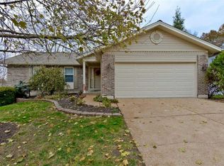 548 Rustic Valley Dr, Ballwin, MO 63021