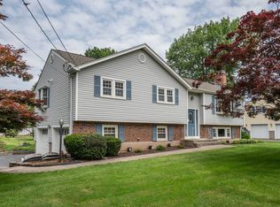 62 Eddy Ln, Newington, CT 06111