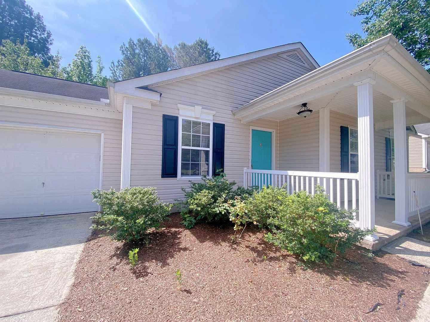 Amazing 3 bedroom ranch style home — Photo 3