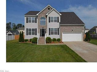 1812 Dock Harbour Dr, Chesapeake, VA 23321