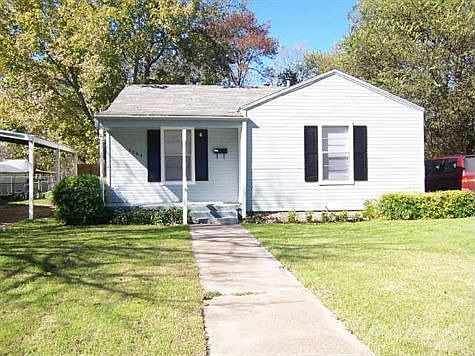 1st image of 5064 Lyndon Dr