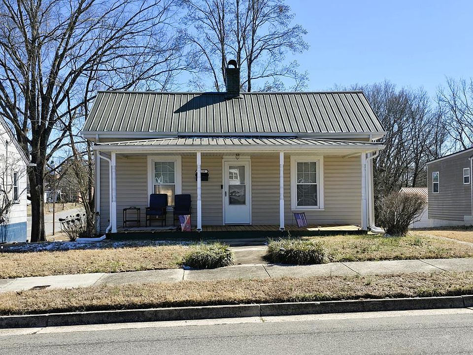 1st image of 219 Chalmers St