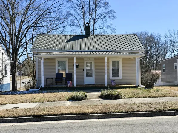 219 Chalmers St, South Boston, VA 24592