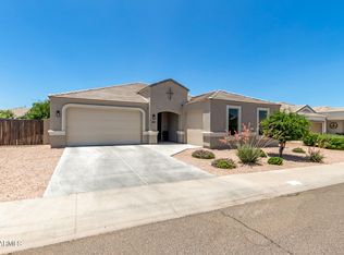 899 W Santa Gertrudis Trl, Queen creek, AZ 85143