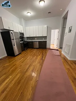 Rented by Fifth & Forever LLC | media 21