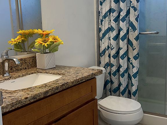 4th image of 1721 Ross Cir APT 3