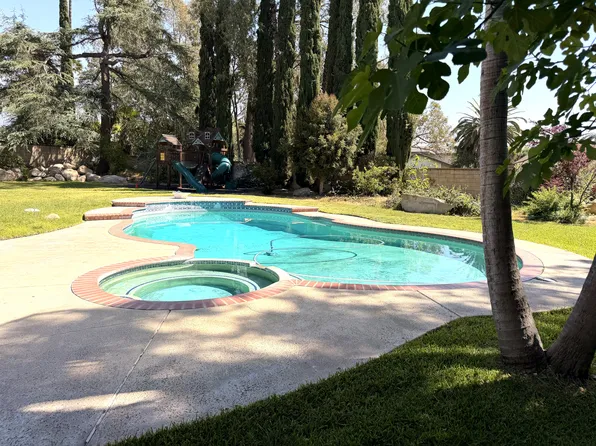 2036 Tapia Way, Upland, CA 91784
