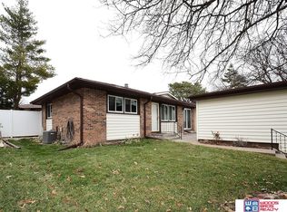 4807 Goldenrod Ln, Lincoln, NE 68512