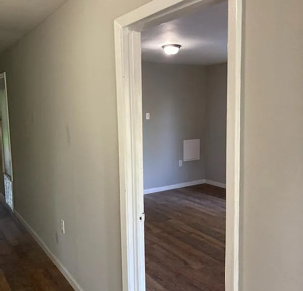 4819 Hubert St — Photo 11