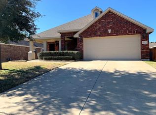 917 Virginia Ln, Fort Worth, TX 76179