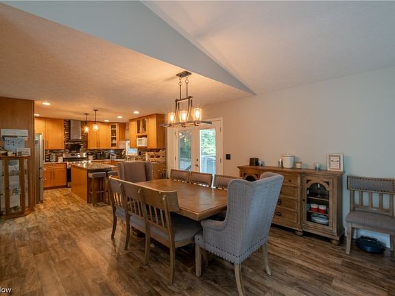 5th image of 7080 Anthony Ln