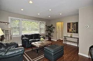 2nd image of 1111 N Drury Ln