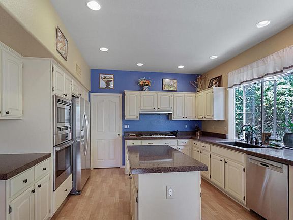 5th image of 36943 S Stoney Cliff Dr