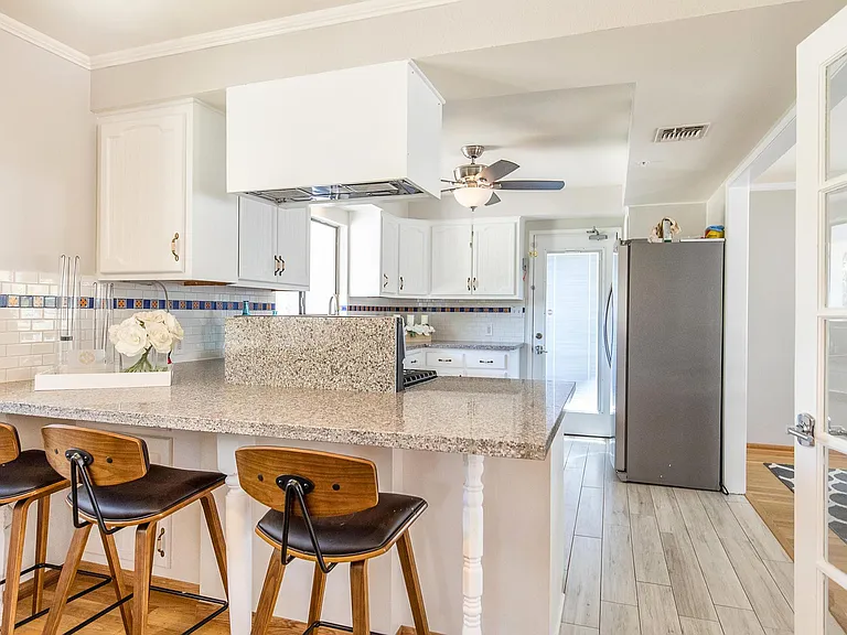 Kitchen area