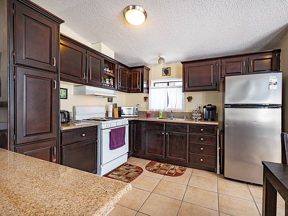 3rd image of 327 W Wilson St Spc 20