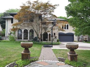 4863 N Lake Dr, Whitefish Bay, WI 53217