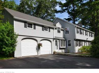 126 Hunter Dr, West Hartford, CT 06107