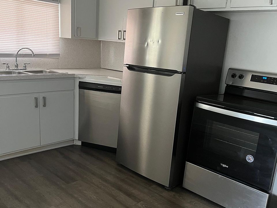 2nd image of 331 Basalt St APT 1
