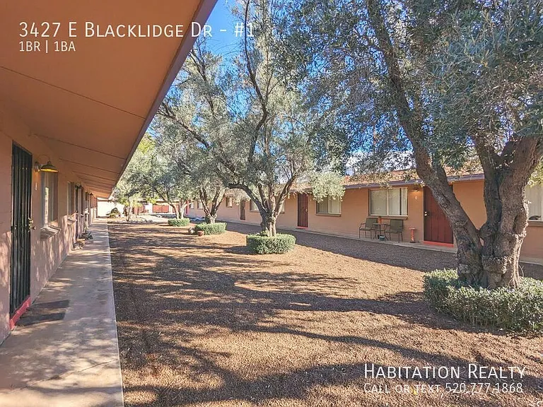 3427 E Blacklidge Dr #1 — Photo 14