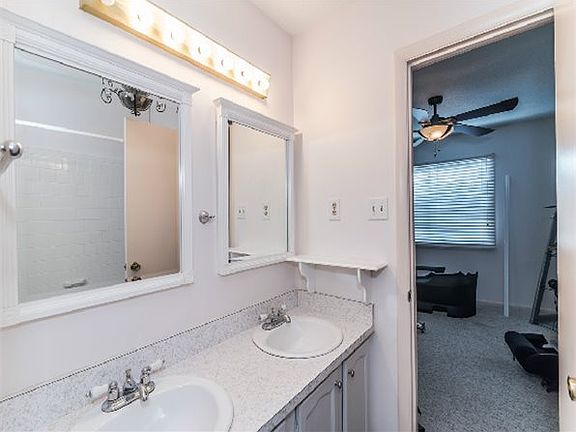 4th image of 1722 Foxfire Cir