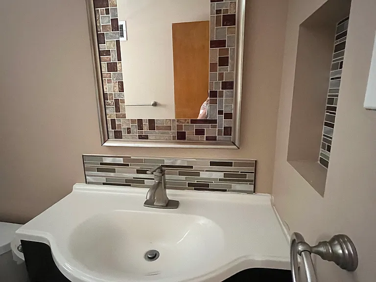 7120 Amherst Ave #7120 — Photo 4