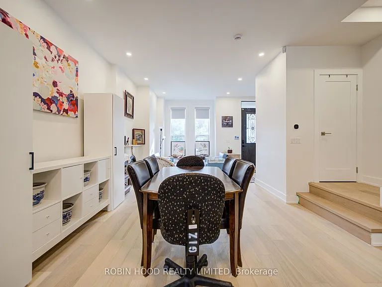 124 Robert St — Photo 6