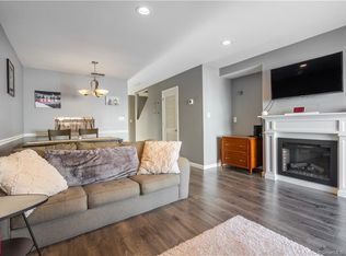 155 Redstone Hill Rd APT 19, Bristol, CT 06010