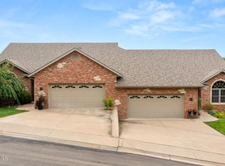 12869 Birdie Hill Rd, Holts Summit, MO 65043