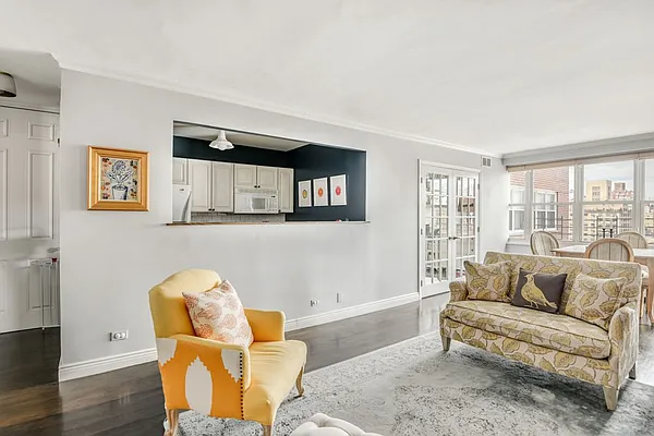 Sold by Compass | media 20