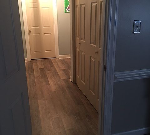 2nd image of 100 New Castle Ct