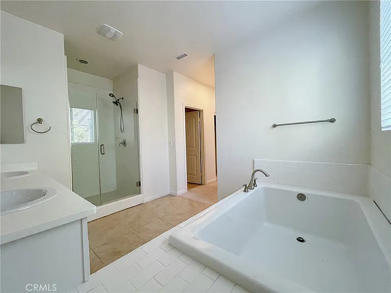 417 W Bagnall St — Photo 23