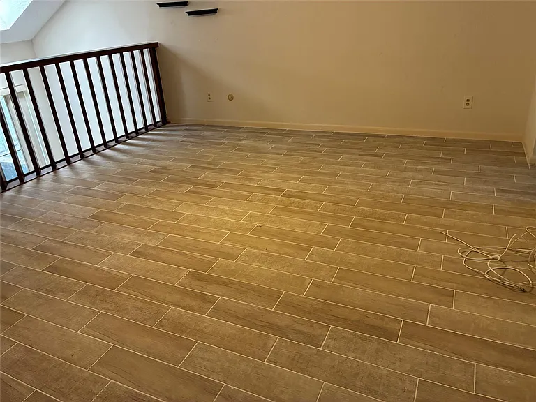 13784 Hollowgreen Dr — Photo 14