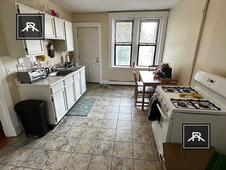1684 Commonwealth Ave #2