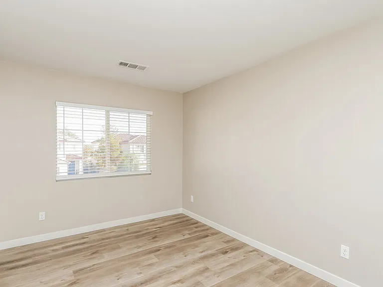 951 Ostrich Fern Ct — Photo 12