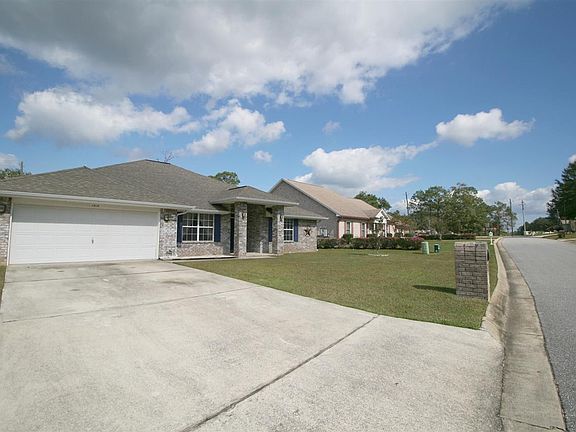 3rd image of 1518 Twin Pines Cir