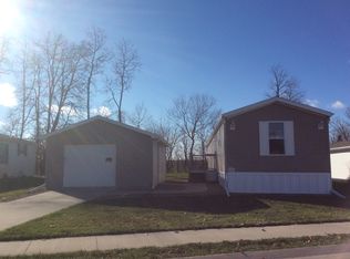 3725 Mount Alpine St, Dubuque, IA 52001