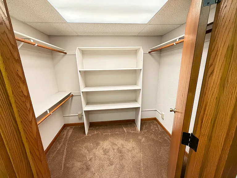 323 N Leroux St #C — Photo 17