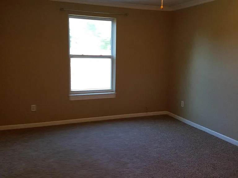 10209 W Carr St — Photo 9