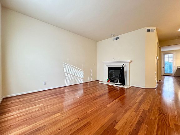 3rd image of 2455 Azevedo Ct