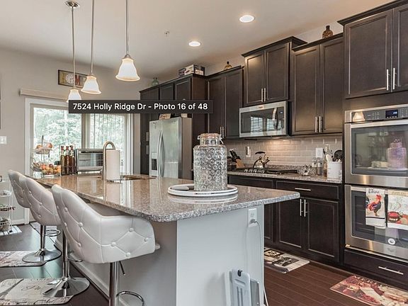 5th image of 7524 Holly Ridge Dr