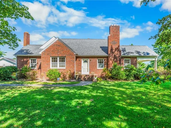 2632 Dobbins Rd, Boonville, NC 27011