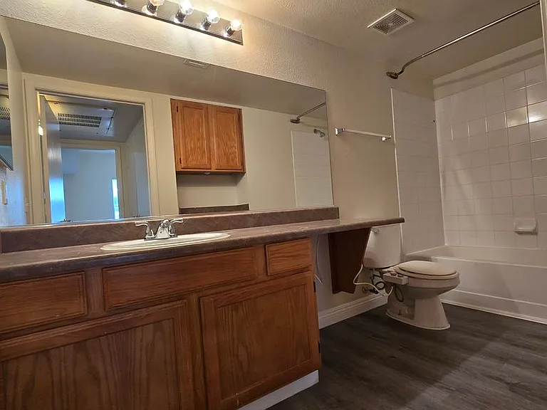 9620 W Russell Rd #1122 — Photo 17