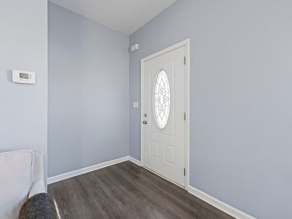 4th image of 4725 Addington Dr