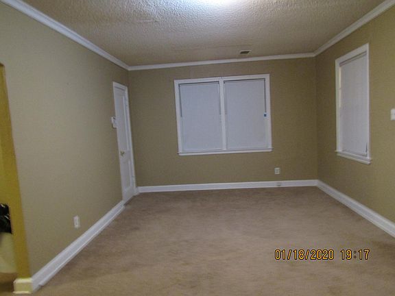 2nd image of 2042 Benton St