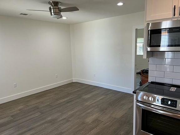 4th image of 1314 Rosewood Ave APT 207