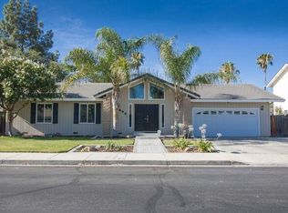 1603 Racquet Club Dr, Los Banos, CA 93635