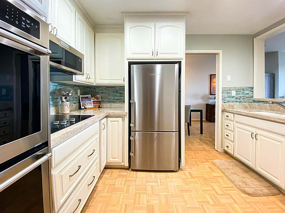 4th image of 925 Corbett Ave APT 202
