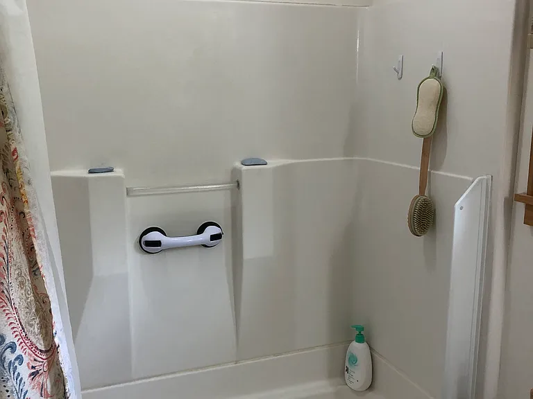 Bathroom, full tub, Italian tile on floor and tub surround
