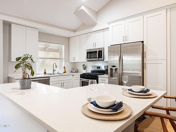 3rd image of 31505 Lindero Canyon Rd Unit 12